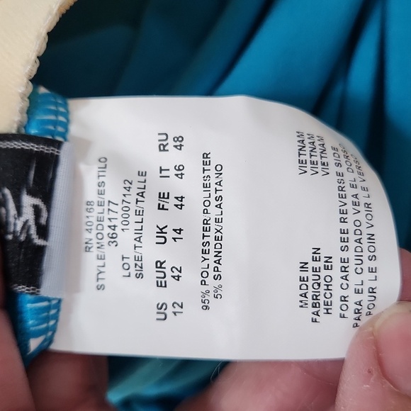 Miraclesuit Tiered Tankini Top - Picture 8 of 8